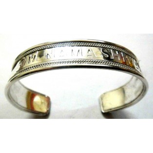 OM NAMAH SHIVAY - Cuff Bracelet Wristlet Wristband Kada Kadaa - Shiny Silver