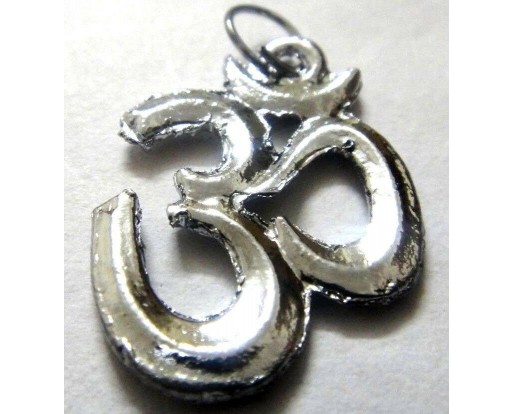 OM Pendant Rustic Silver Color 3.5 cm Hindu Yoga Meditation Prayer Fashion Luck
